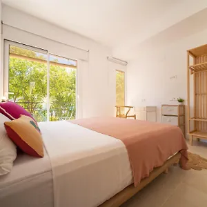 Sitges Beach Hostal Guest house